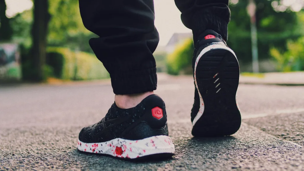 sepatu carbon plate